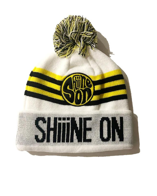 SHIIINE ON WEEKENDER 2024 - BOBBLE HAT - White